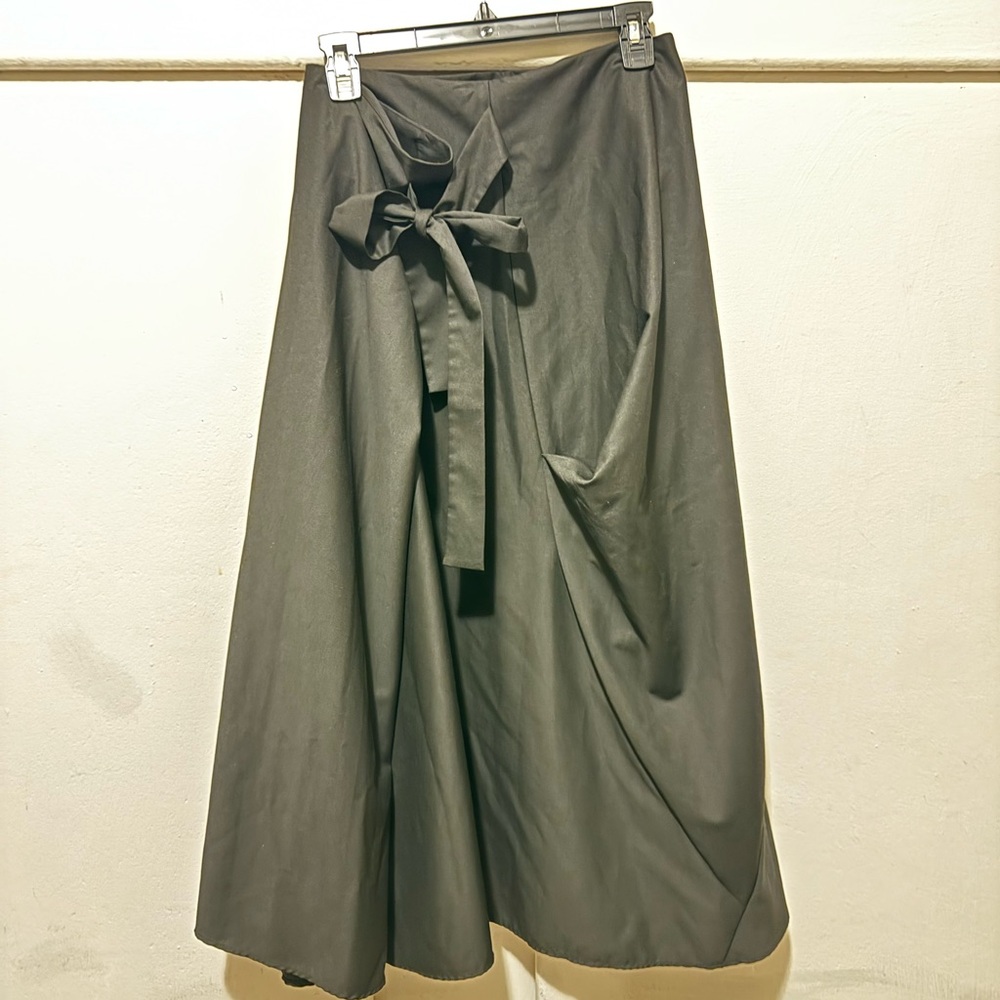 GTC black Midi Skirt with Bow Detail